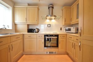 kitchen- click for photo gallery